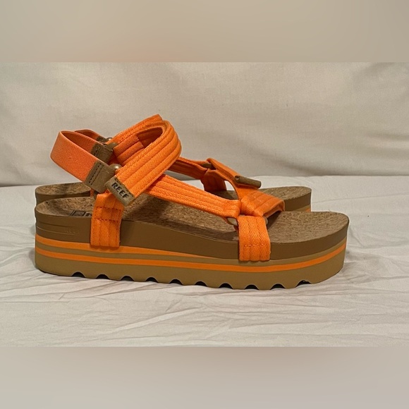 REEF CUSHION REM HI size 7 in Orange - Picture 6 of 7